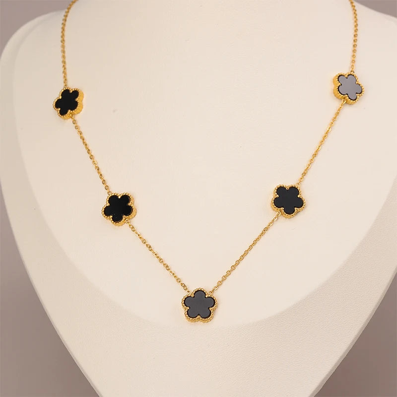 Conjunto Elegante Colares Anéis e Pulseiras Flor de Trevo